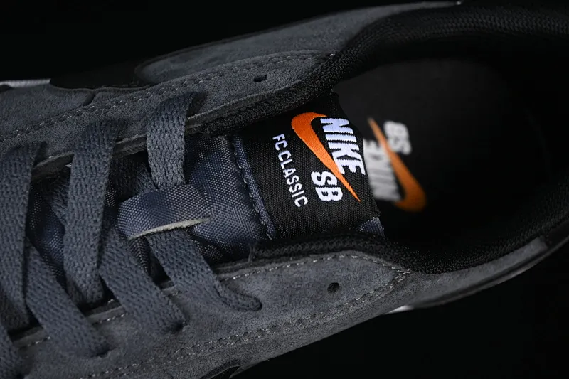 All categories Nk SB Dunk series Nike SB Fc Classic campus sneakers Nike SB Fc Classic Nike autumn and winter campus casual sneakers 909096-003